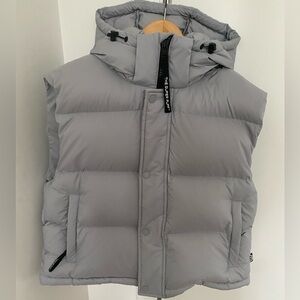 Aritzia The Super Puff™ women’s Shorty Vest M